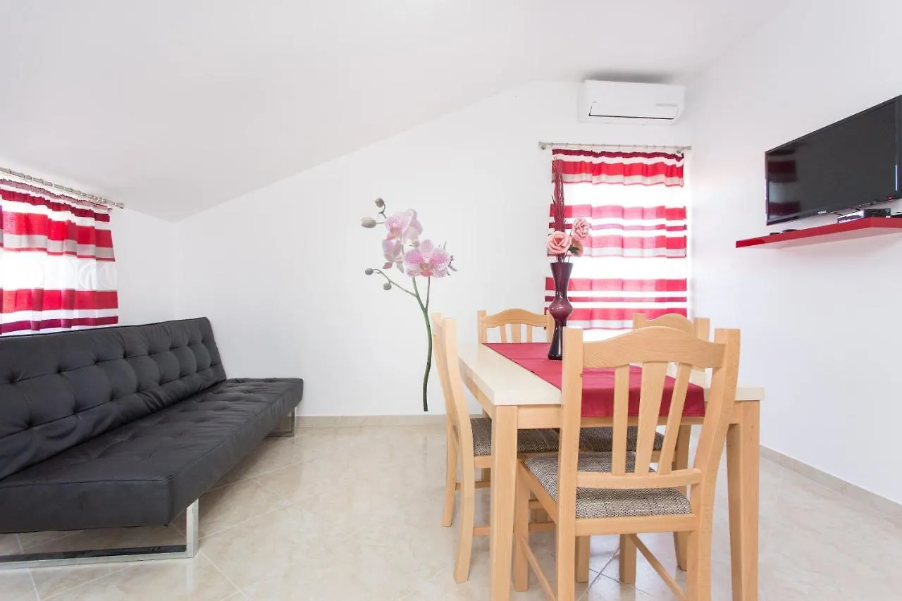 Apartments With Pool Ivana Krk Krk Town Horvátország